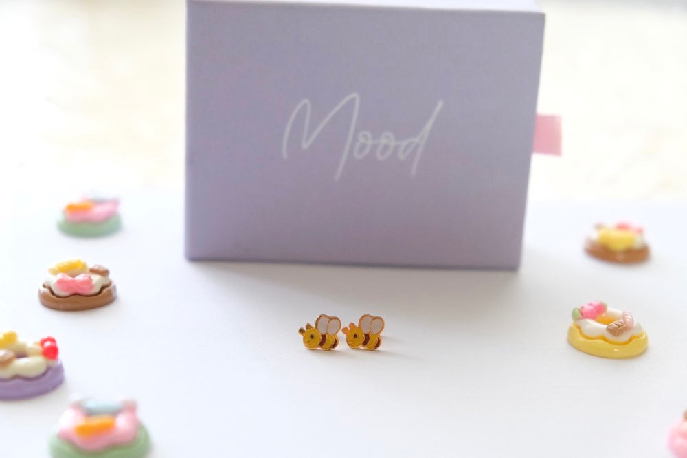 Kids Bee Earring Stud 14k Gold Plated 